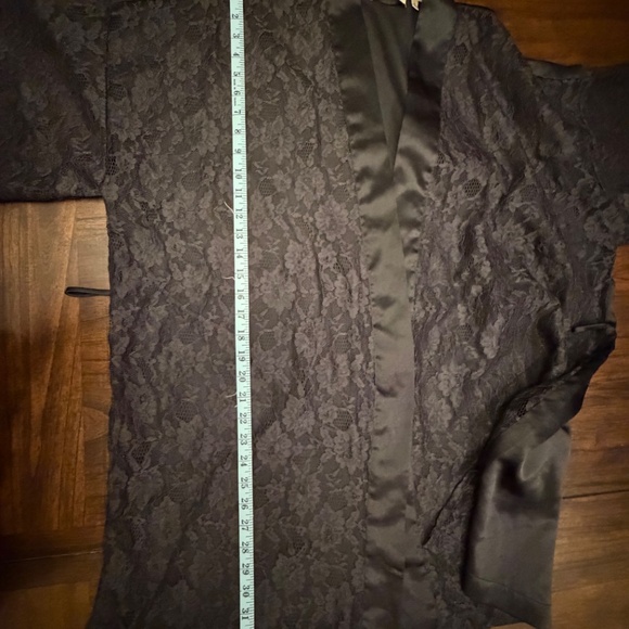 Vintage Victoria's Secret Gold Label Romantic Black Lace Robe, One Size - Picture 2 of 12